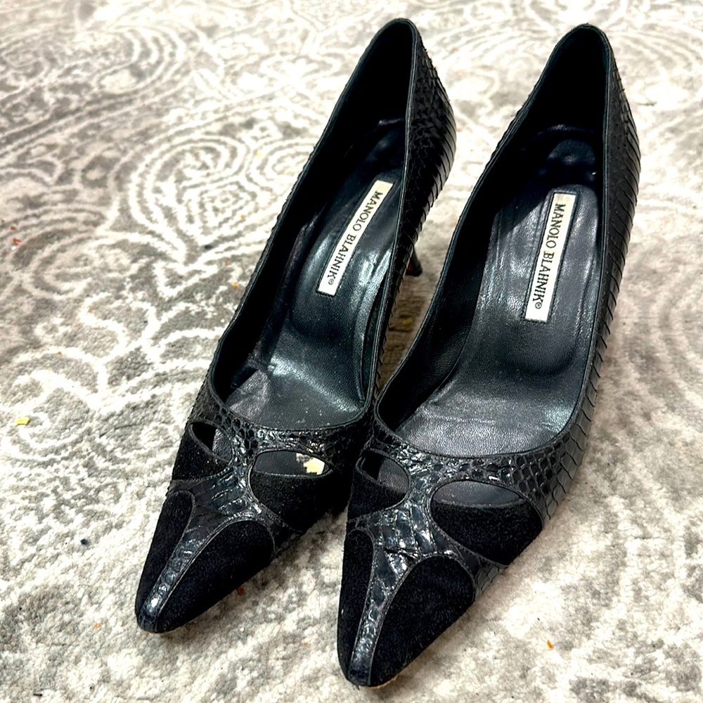 Amazing Auth Manolo Blahnik 9 Black Python With S… - image 1